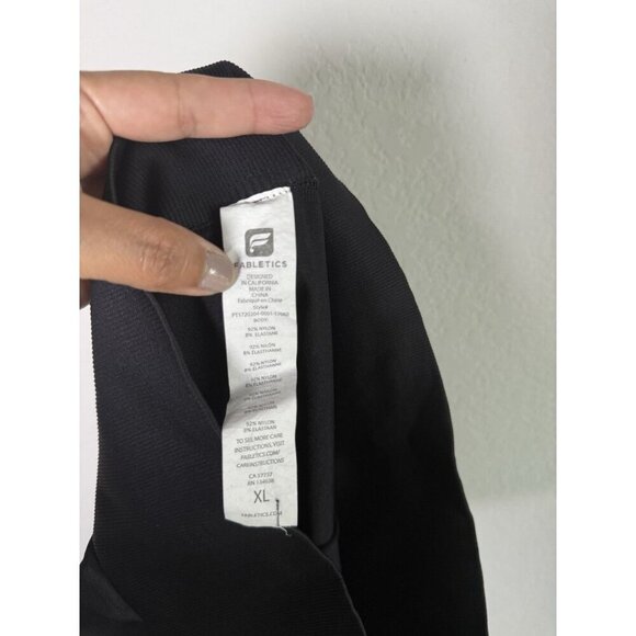 Fabletics Women’s High Waisted Seemless Black Leggings Mesh Pattern Gym Size XL - Picture 12 of 13